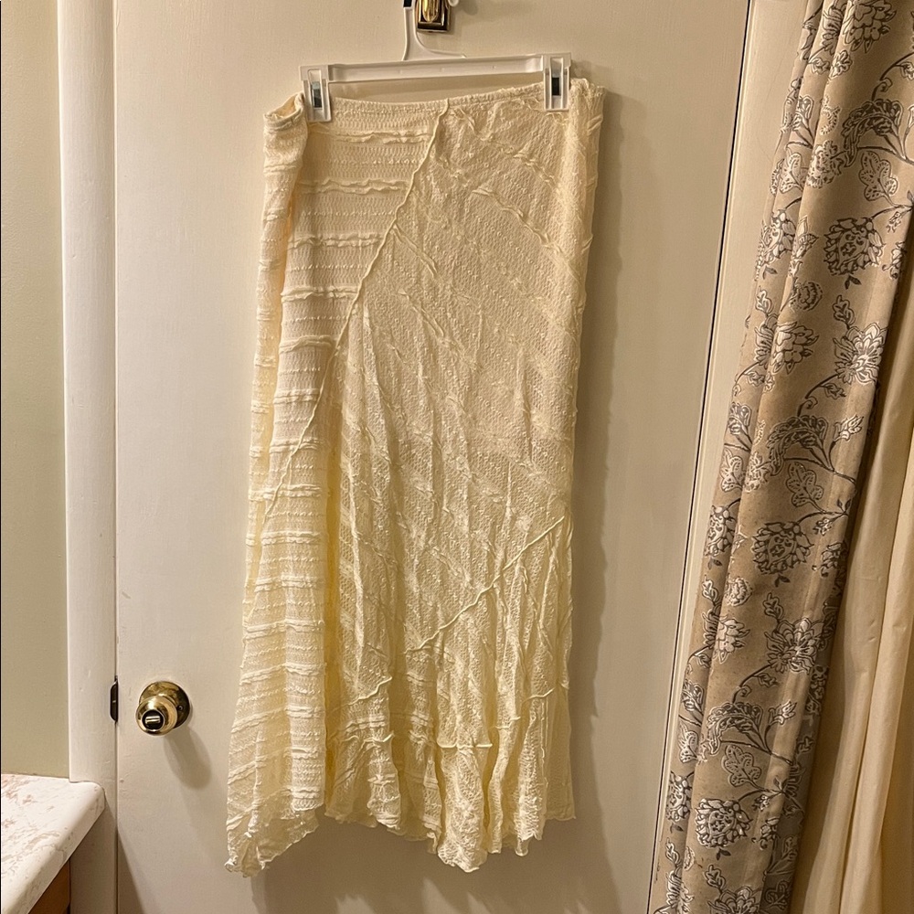 Francesca's Collections Asymmetrical Cream Skirt